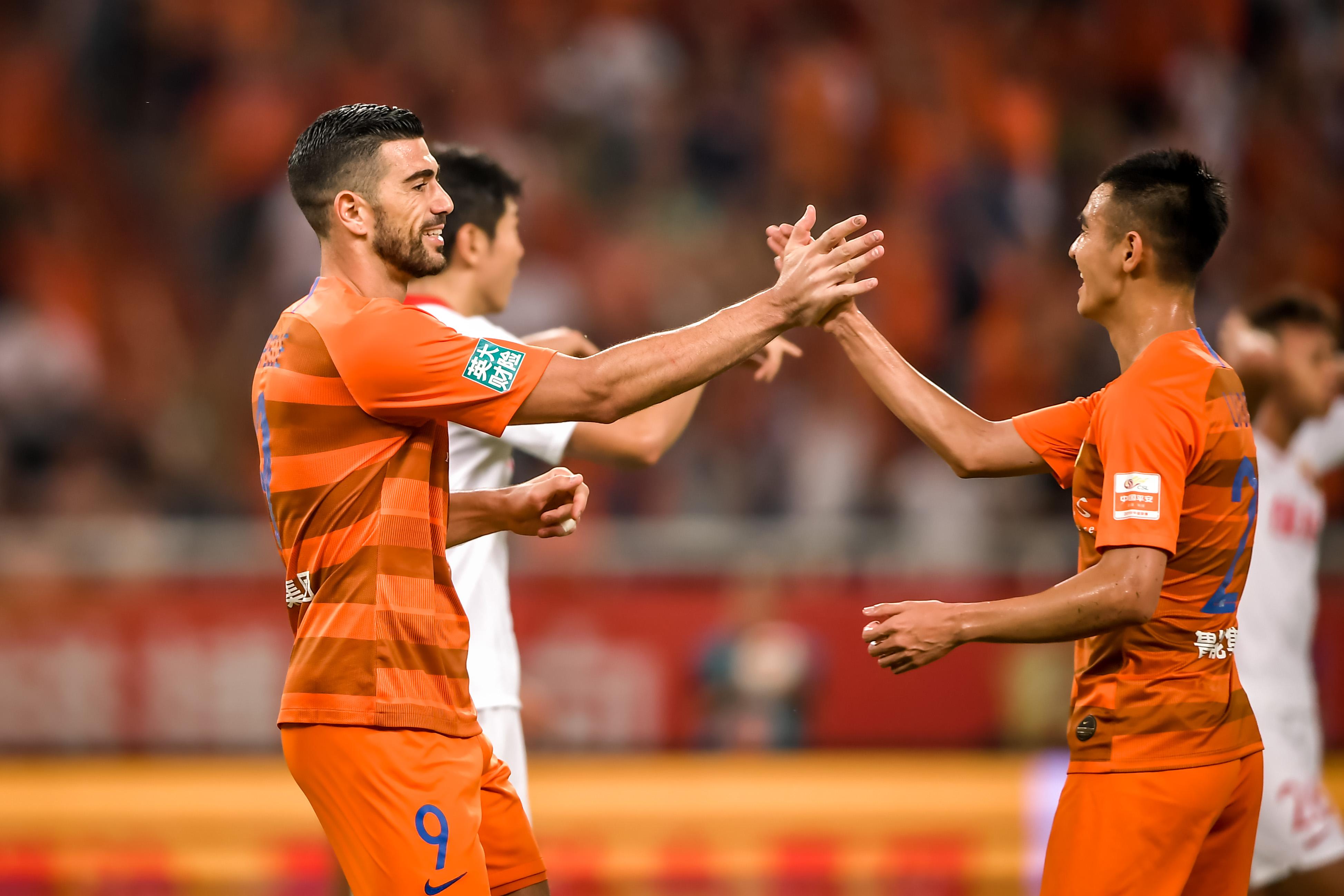 杏彩体育入口-苏宁客场战鲁能，南京球迷全力支持(苏宁01鲁能)