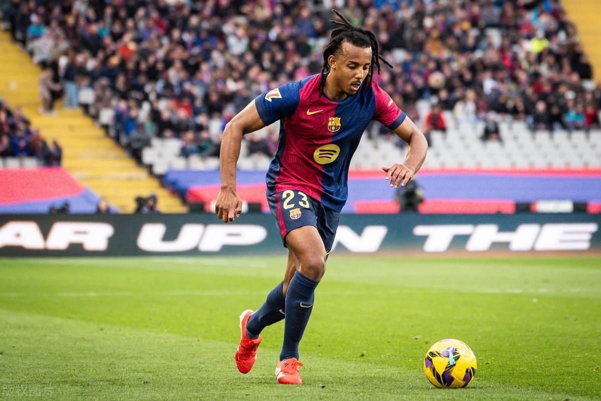 关于巴塞罗那中场伤情仍不明朗，或将缺阵下一场比赛的信息