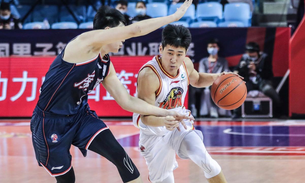 杏彩体育官网入口-在吉林队赛场上演CBA季后赛，封盖，引发教练席炸锅的简单介绍