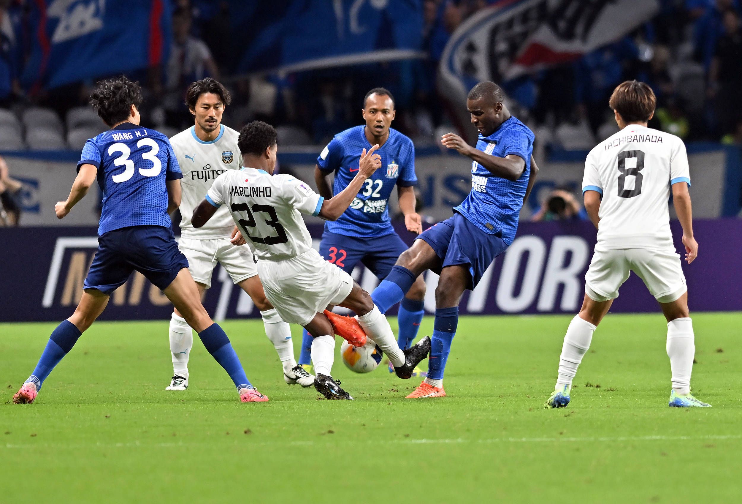 关于高水平足球战事展现赛场激情的信息