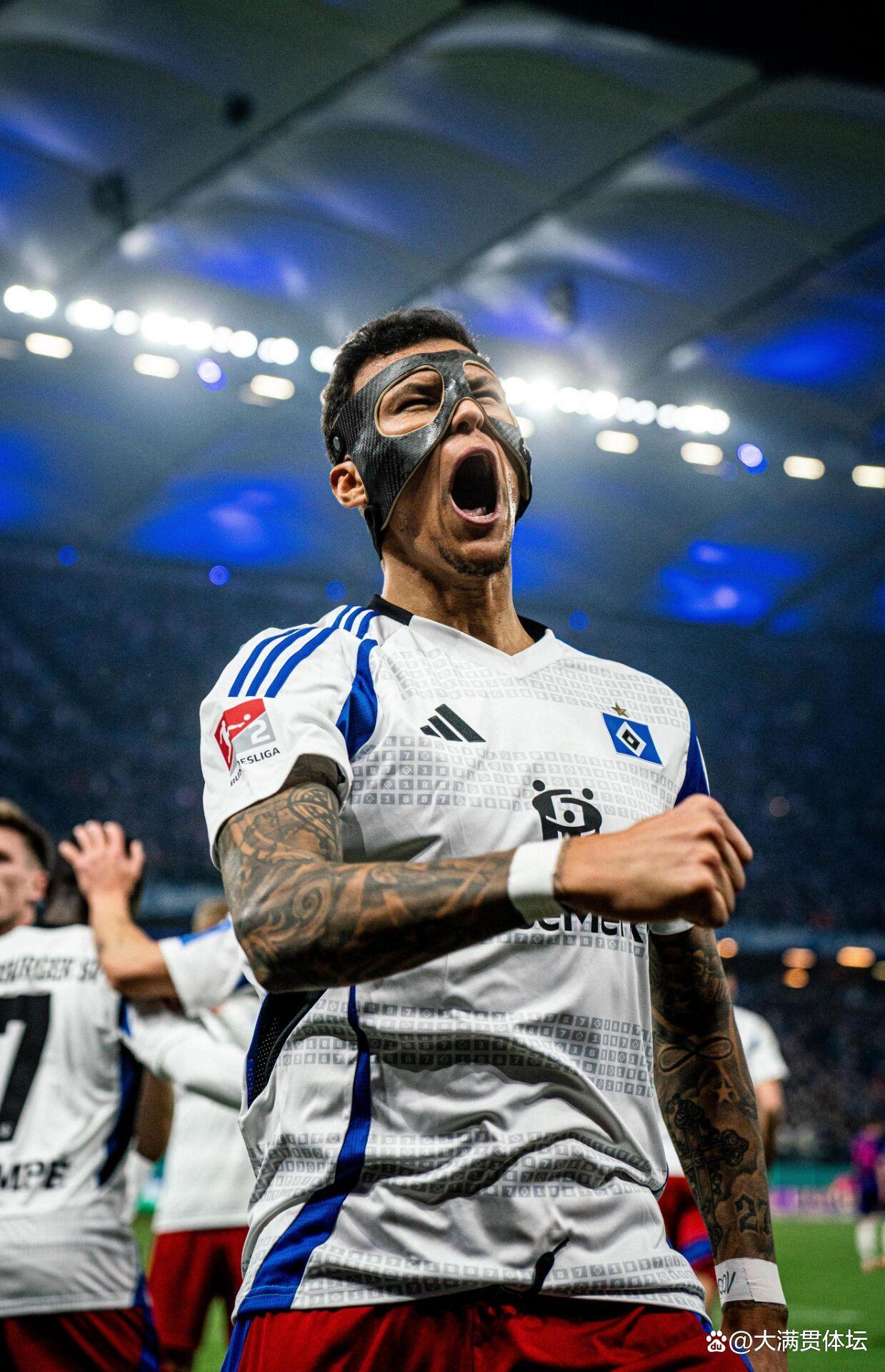 杏彩体育-汉堡队员团结一心，战胜对手助队晋级的简单介绍