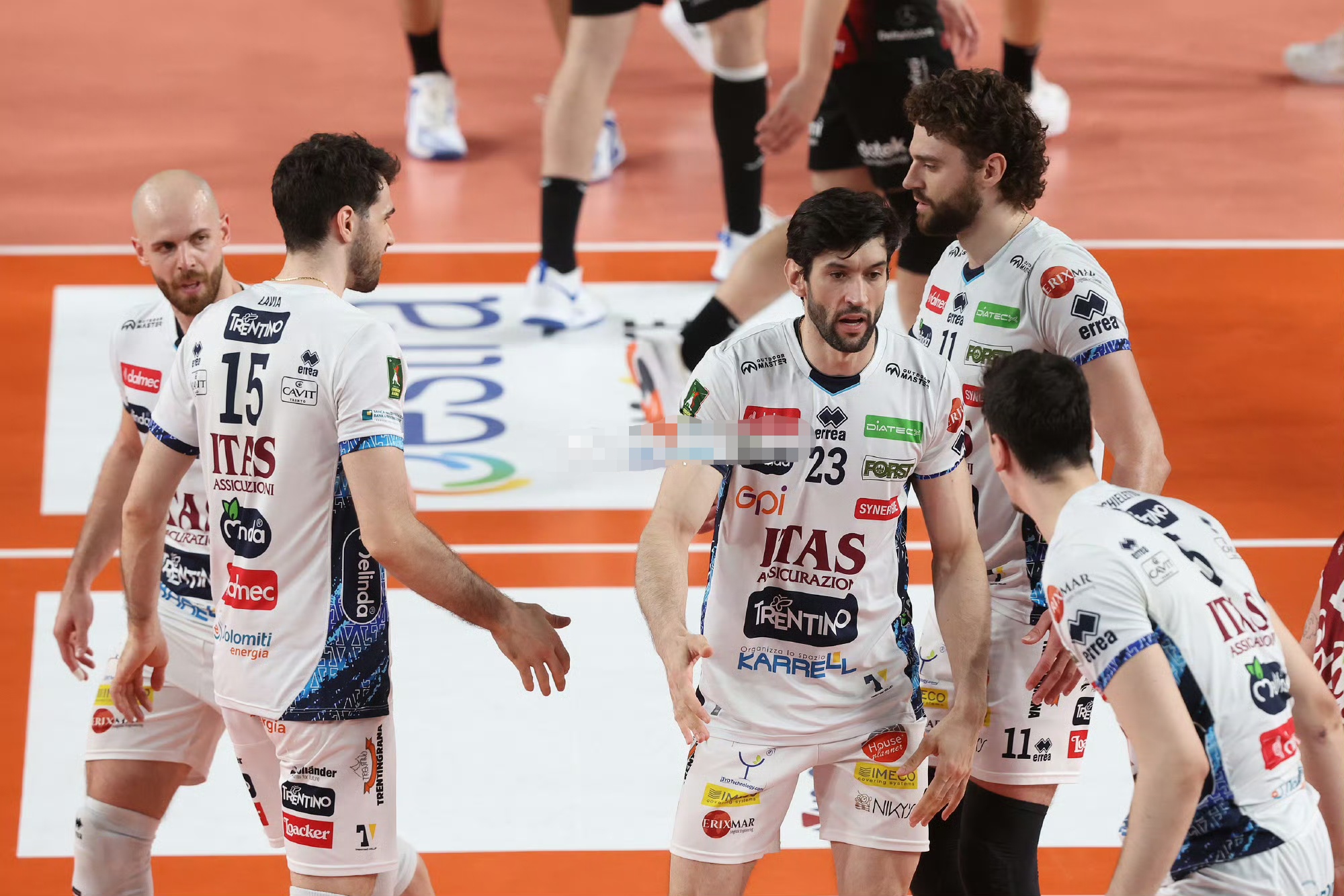 意大利足球赛事安全措施得到增强,保障球员及观众的简单介绍 意大利足球赛事安全措施得到增强,保障球员及观众的简单介绍