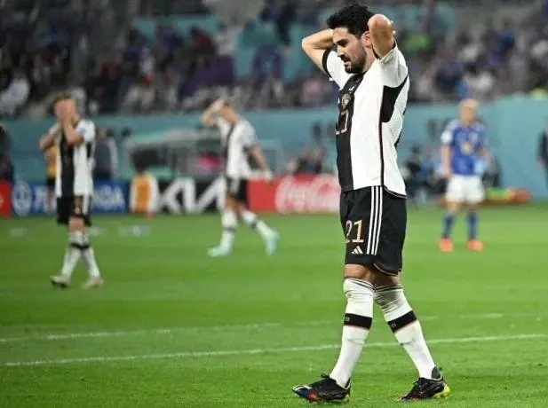 杏彩体育中国官网-俄罗斯球队成功争议逆转，击败德国