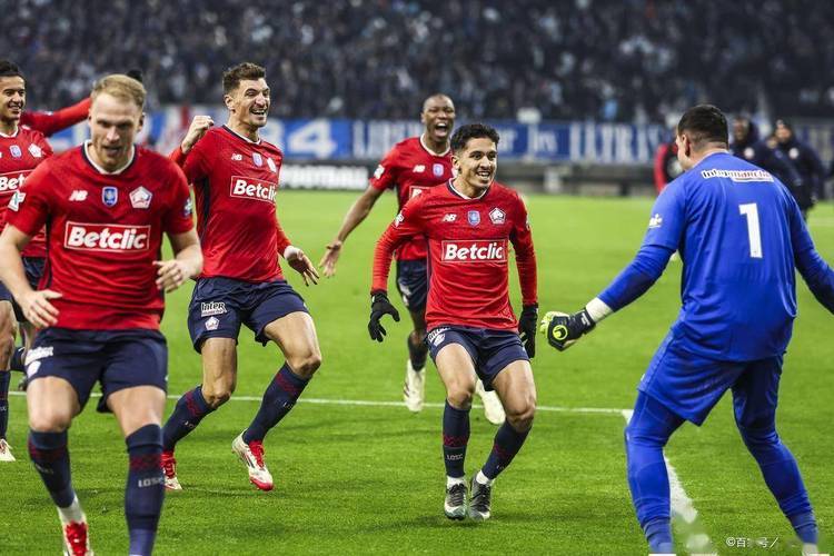 关于斯旺西主场抢分，实力逐渐增强的信息