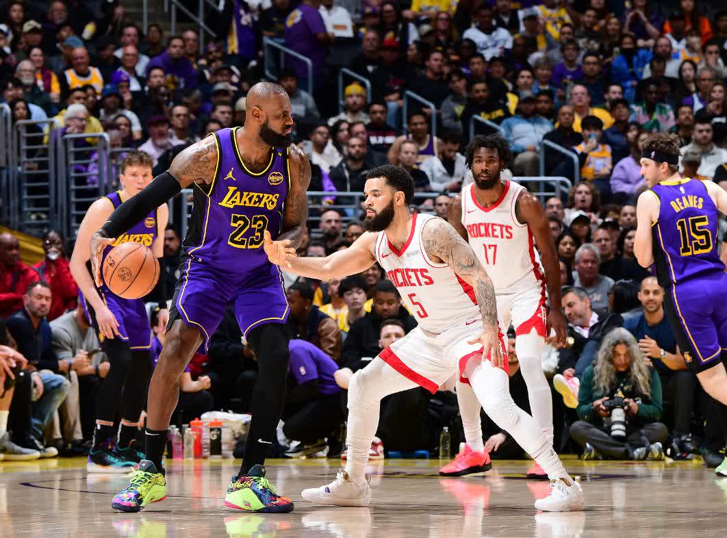 杏彩体育下载-活塞主场不敌湖人遭遇四连败