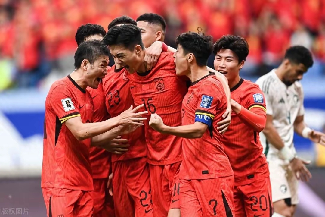 包含足球联赛日益激烈队伍实力均衡的词条 包含足球联赛日益激烈队伍实力均衡的词条