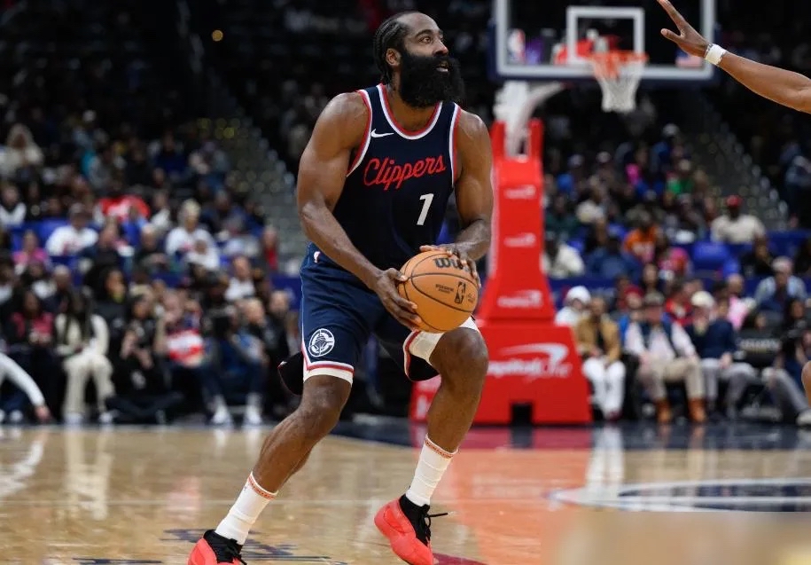 包含快船主控表现抢眼带队逆转掘金取得胜利的词条 包含快船主控表现抢眼带队逆转掘金取得胜利的词条