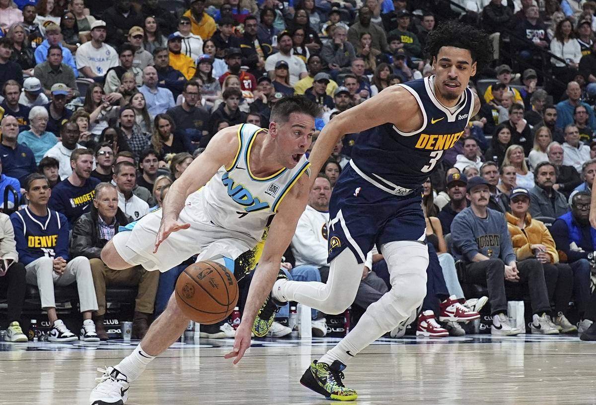 关于雄鹿主场告捷,团队士气高涨的信息 关于雄鹿主场告捷,团队士气高涨的信息