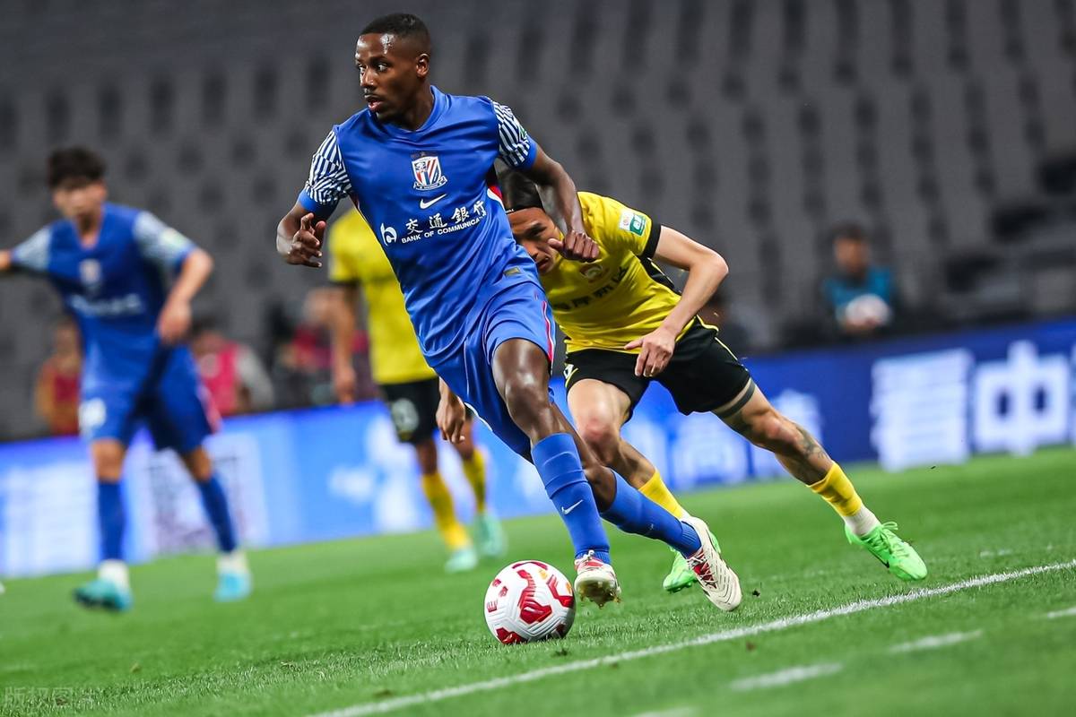 包含上海申花客场-不敌重庆力帆，遭遇低迷的词条